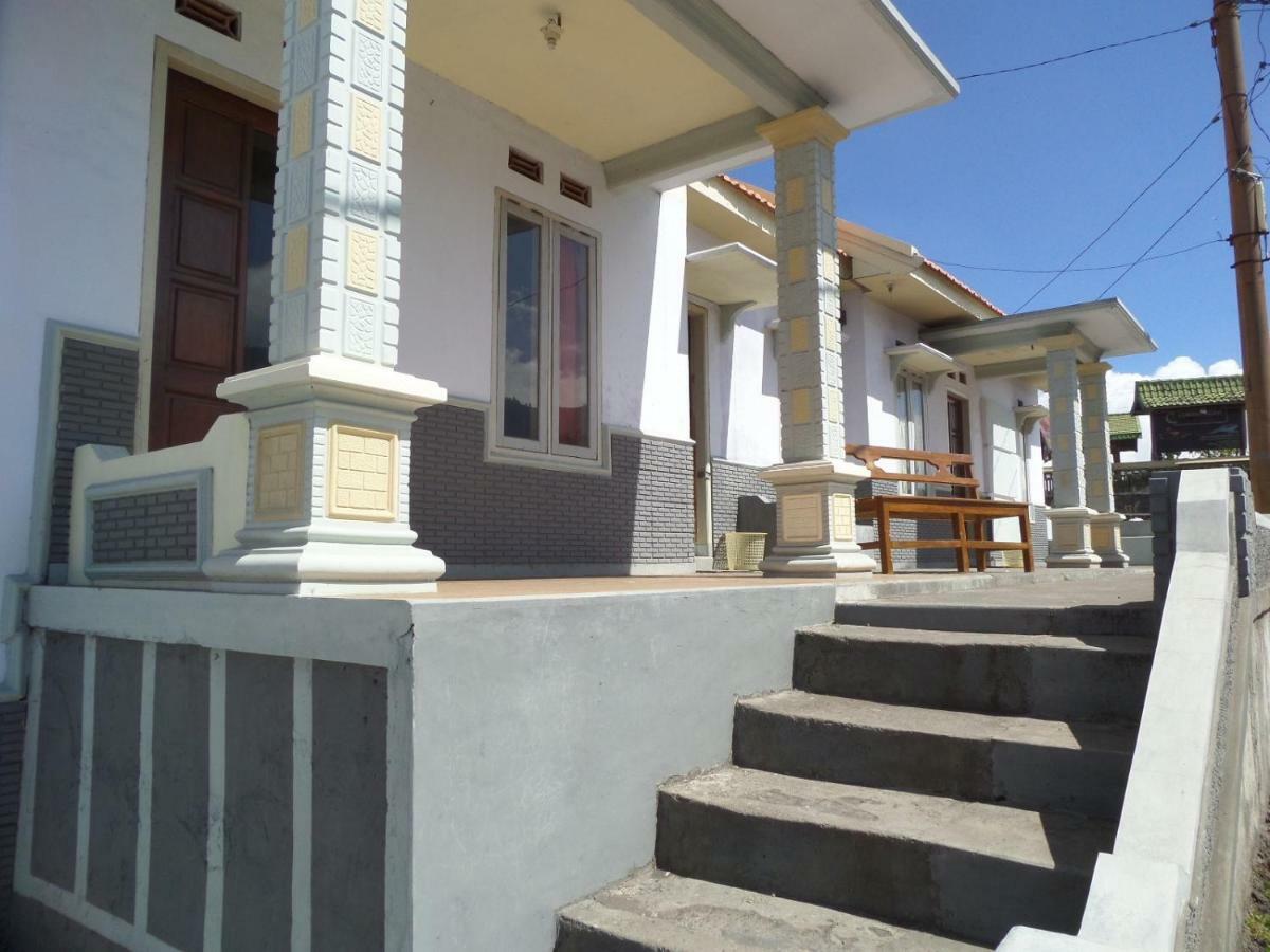 Yog Bromo Homestay Екстер'єр фото